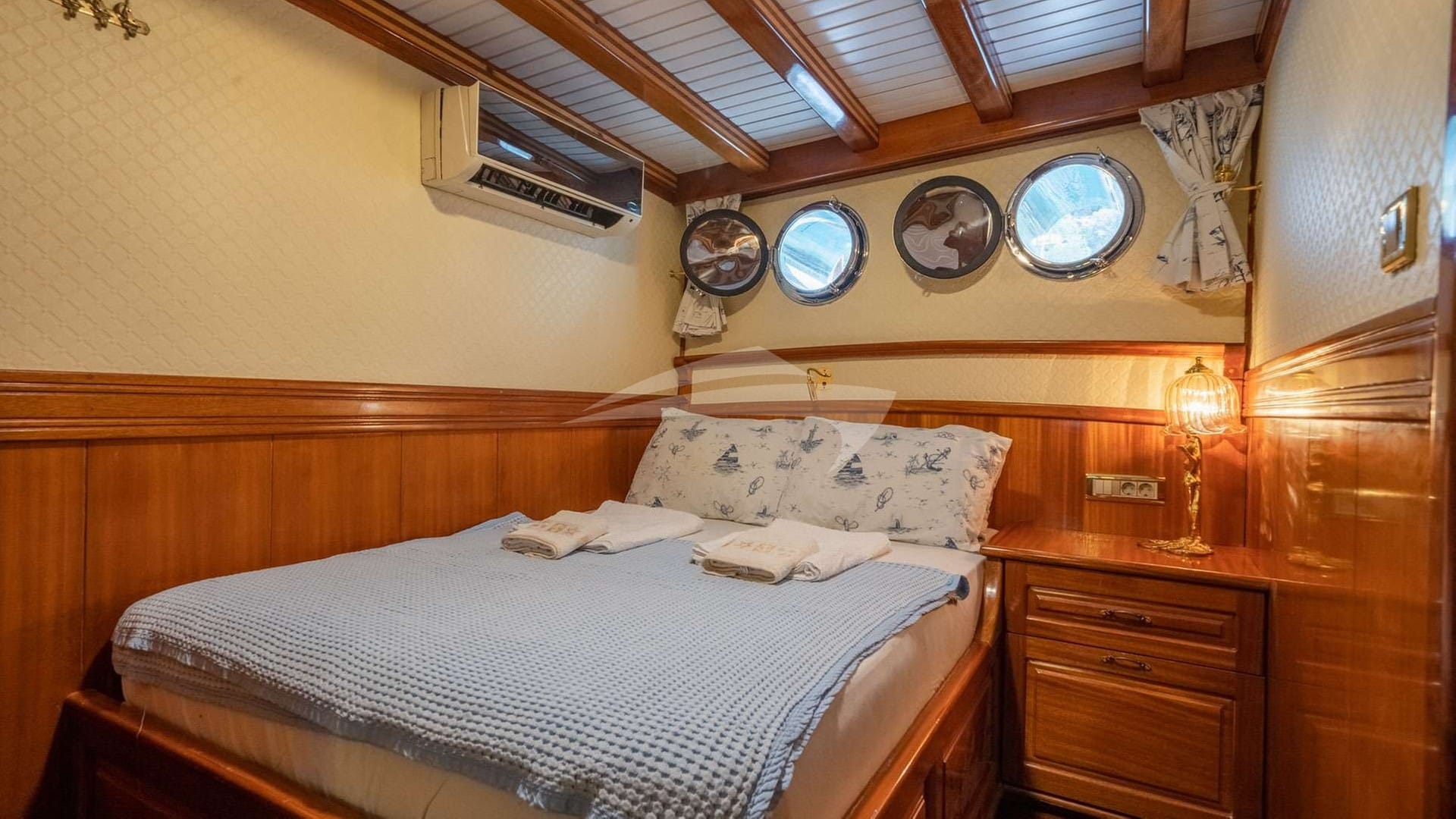 Admiral — luxury yacht charter Monaco · photo 12