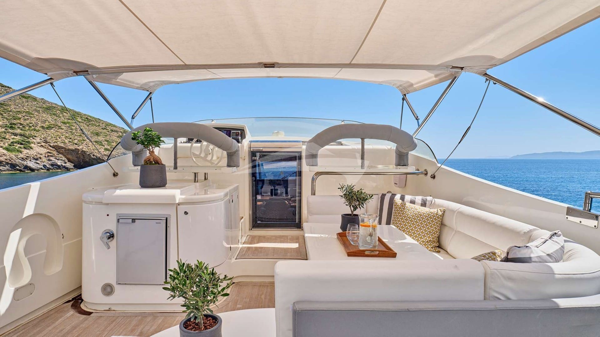 Apeiron Blue — luxury yacht charter Monaco · photo 14