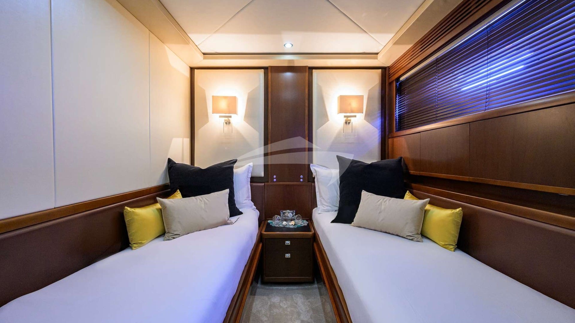 Spectre — luxury yacht charter Monaco · photo 10