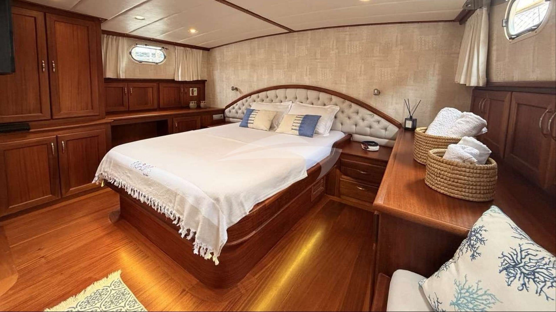 Zorbas — luxury yacht charter Monaco · photo 4