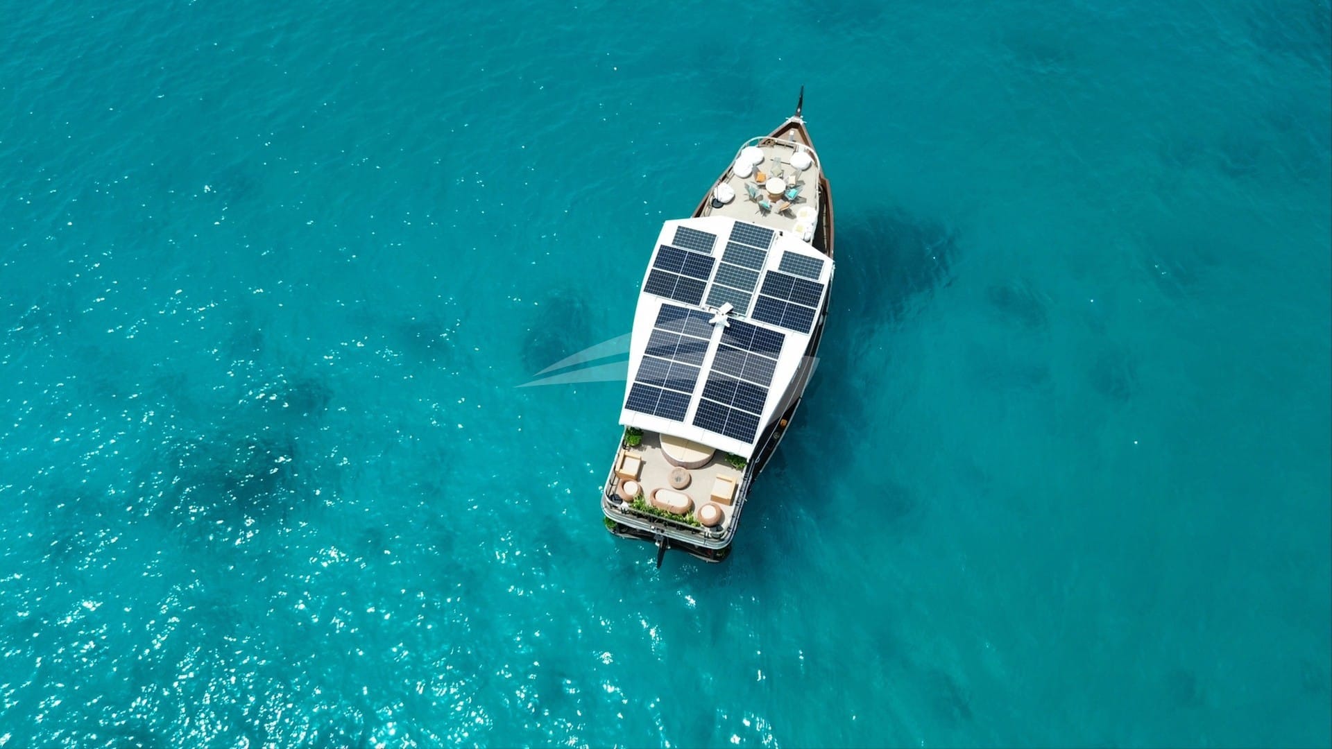 Atoll Villa — luxury yacht charter Monaco · photo 9