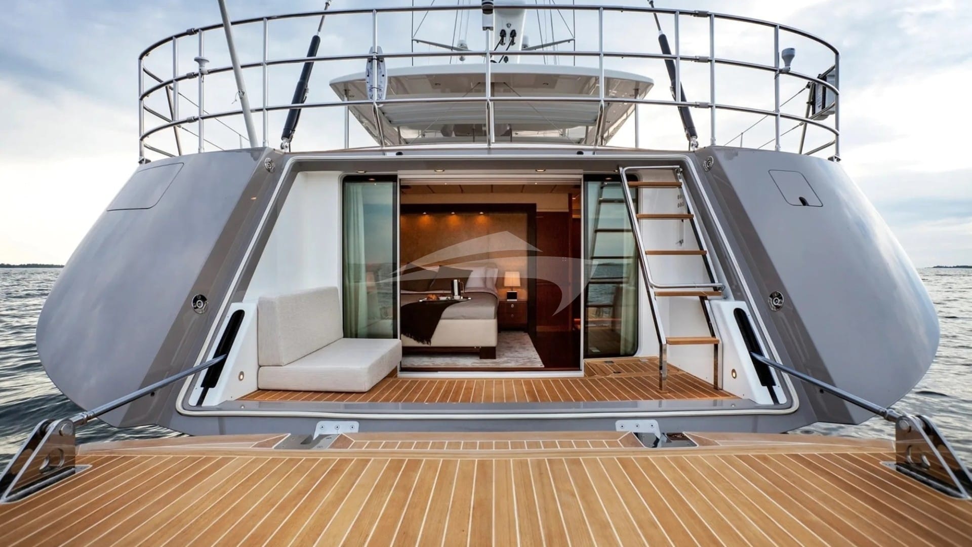 Il Mio Canto Libero — luxury yacht charter Monaco · photo 4