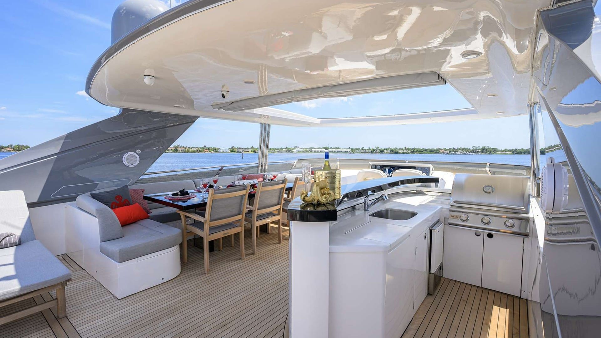 Spectre — luxury yacht charter Monaco · photo 16