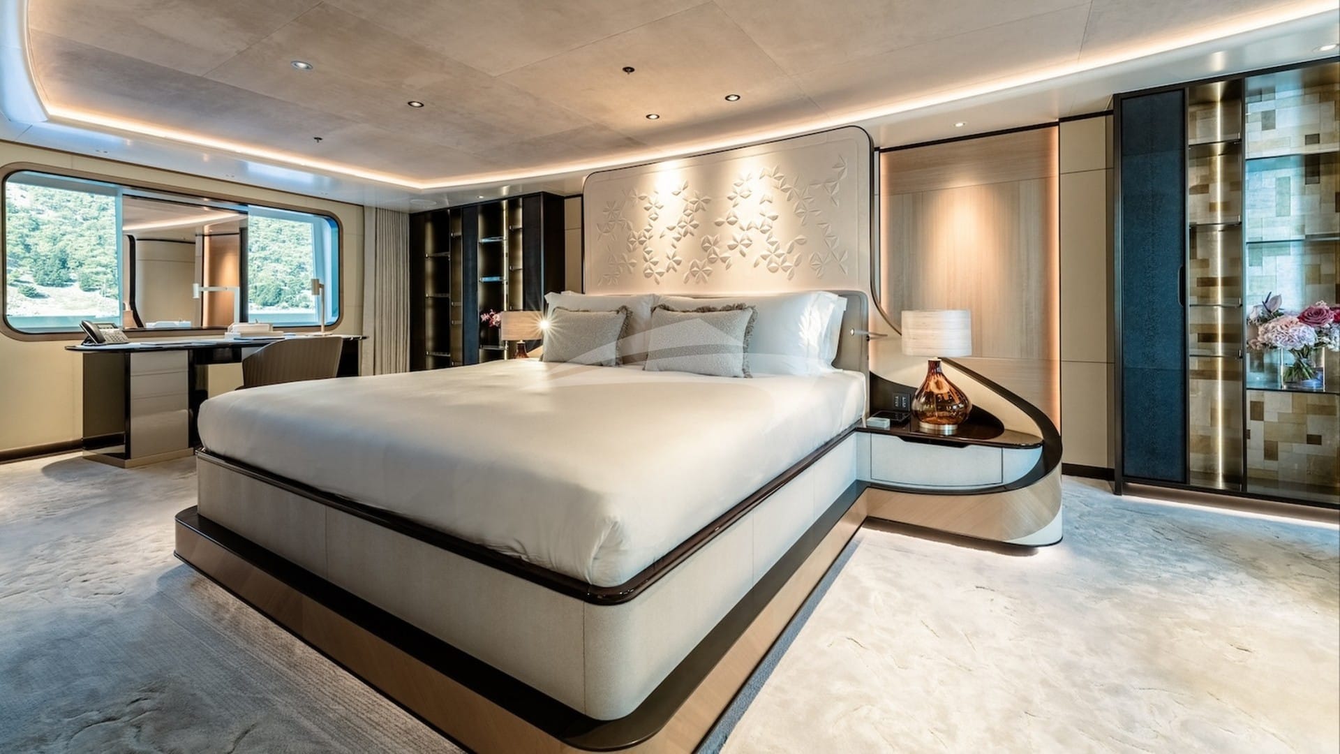 After You SX 60 — luxury yacht charter Monaco · photo 21