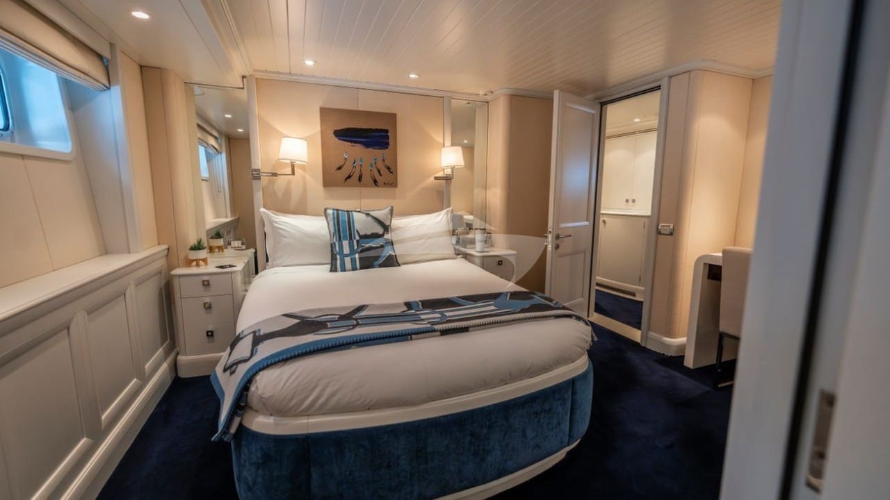 Jubilee — luxury yacht charter Monaco · photo 17