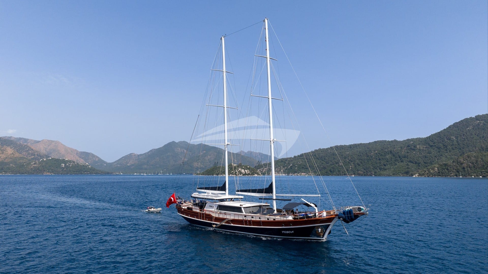 Apeiron Blue — luxury yacht charter Monaco · photo 17