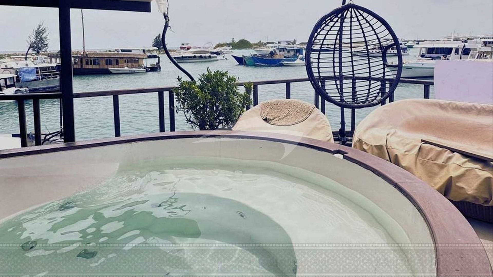 Atoll Villa — luxury yacht charter Monaco · photo 11