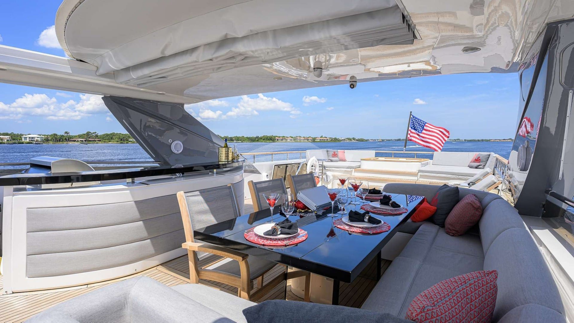 Spectre — luxury yacht charter Monaco · photo 4